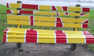 1 park bench, 2 trees, 4 seasons