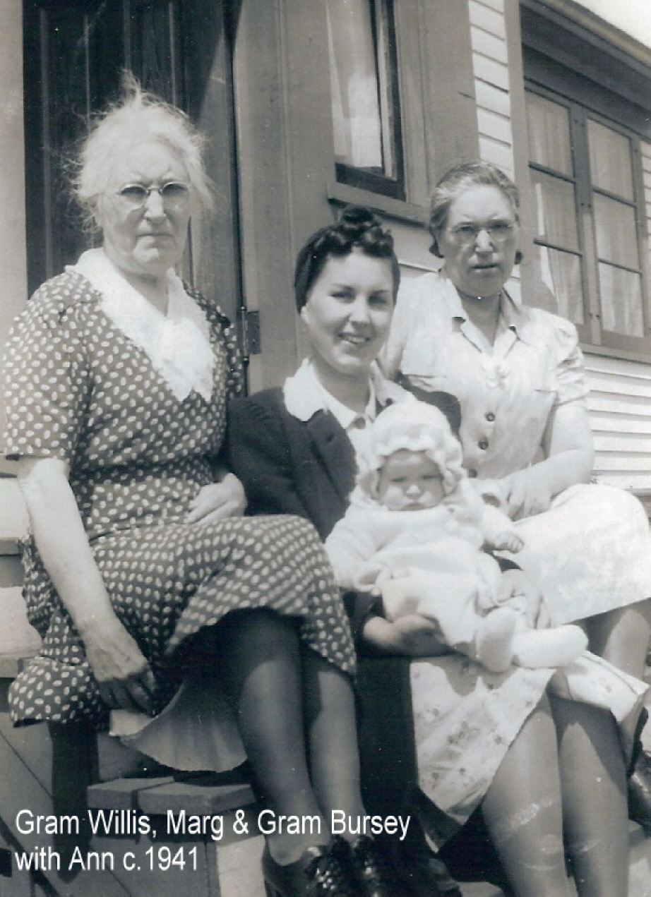 Gram Willis, Marg & Gram Bursey with Ann c.1941