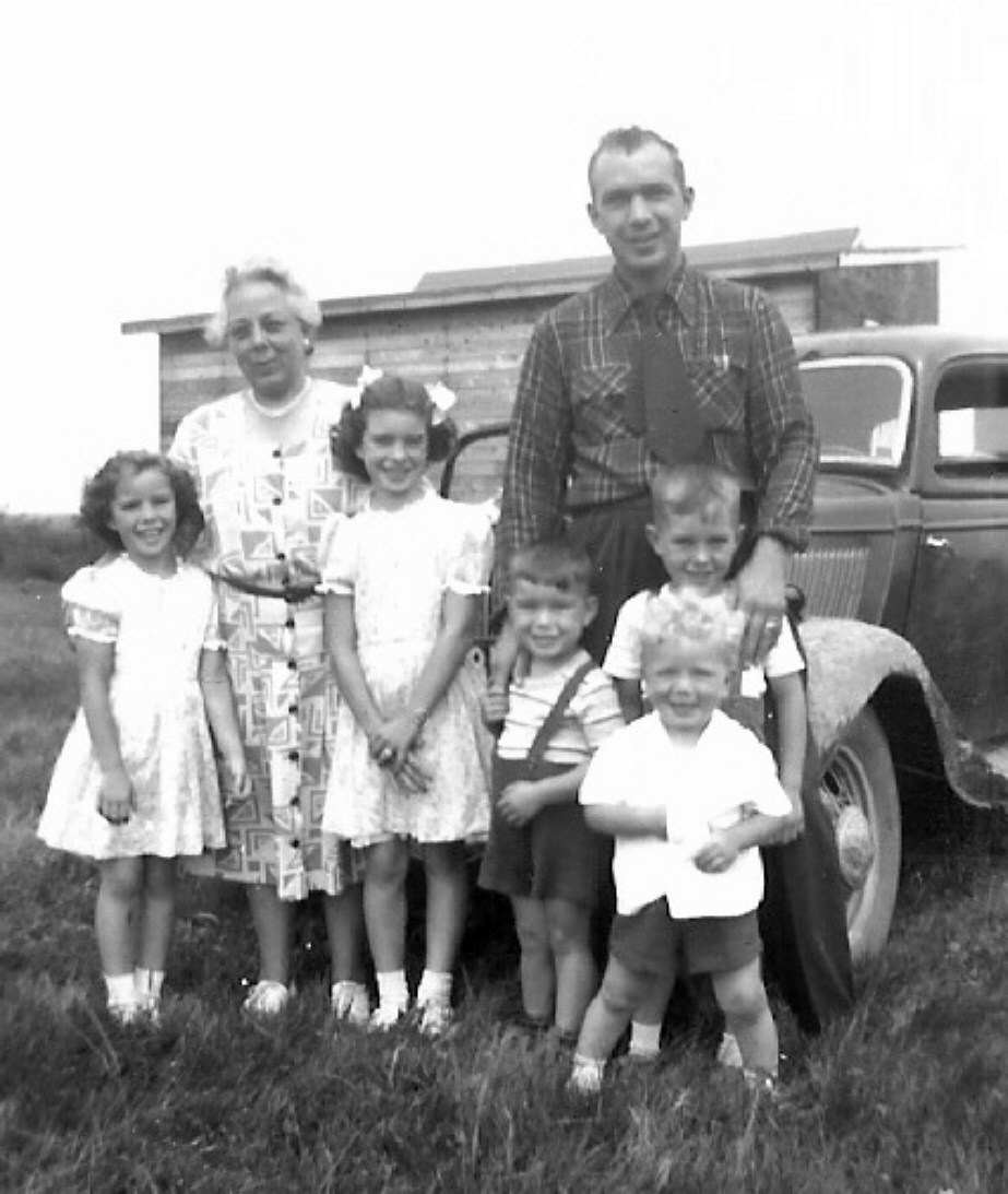 Grandmother Williams with Scribner Clan c.1950