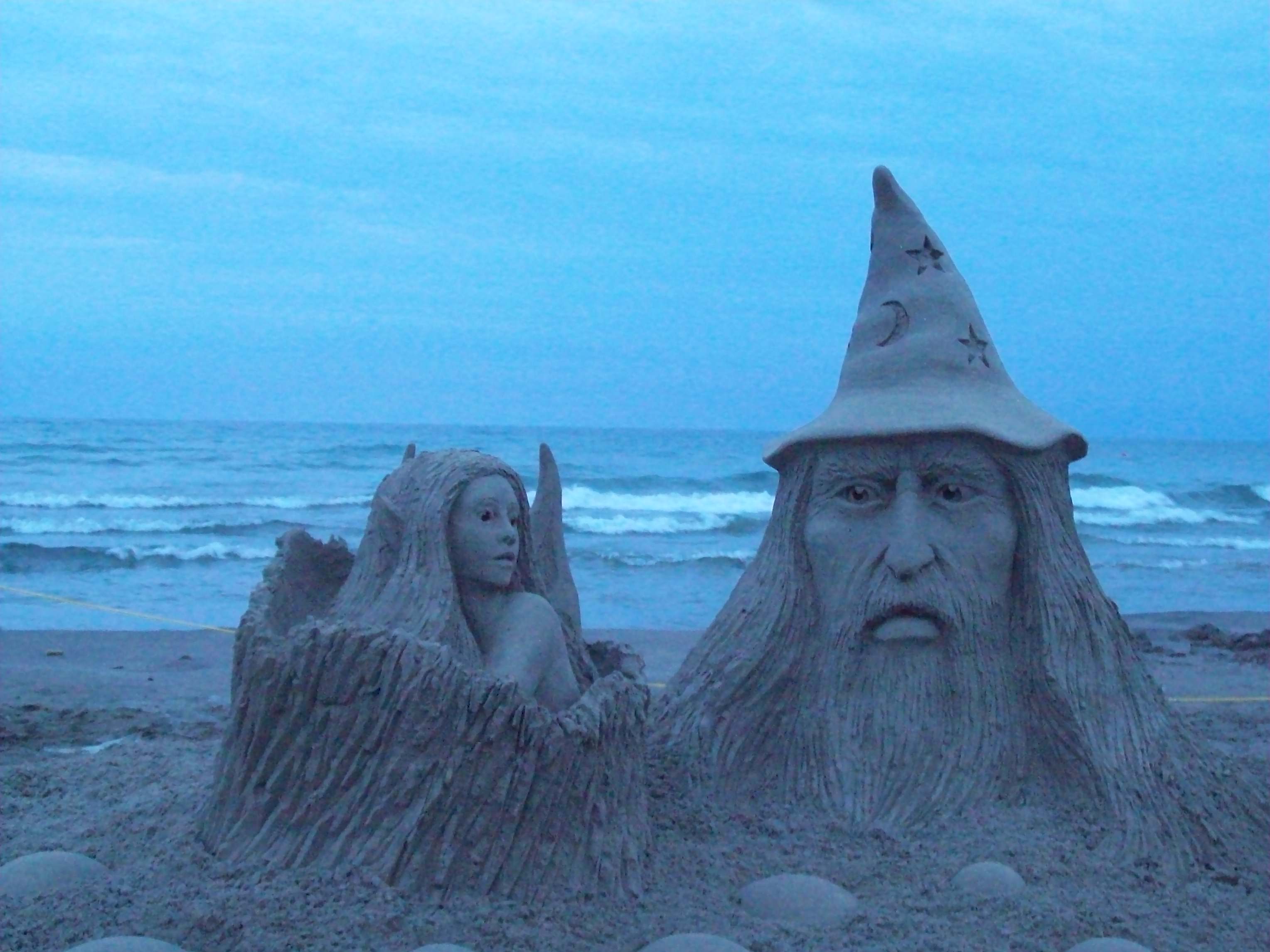 [Cobourg Sandcastle contest 2010]