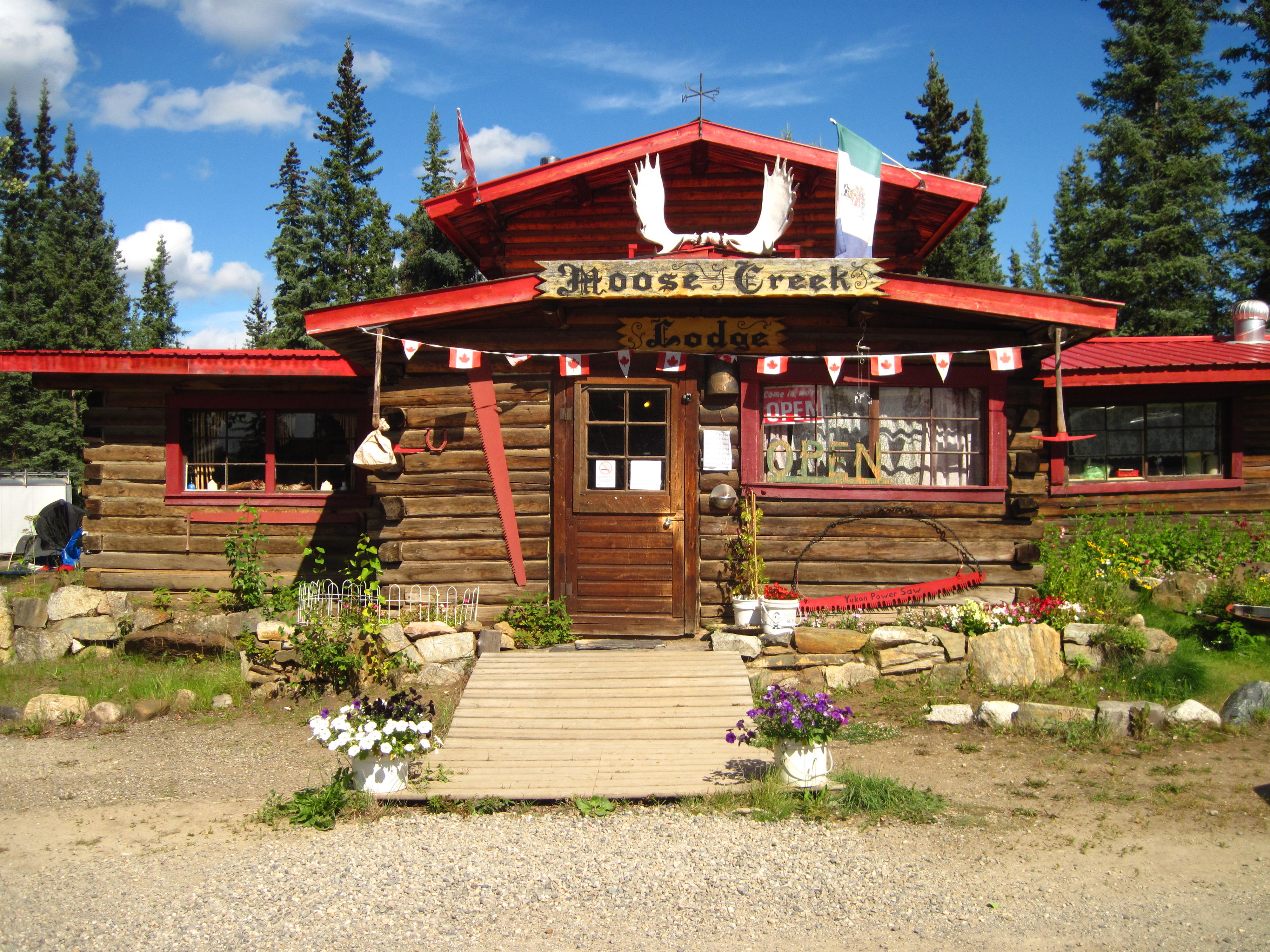 Moose Creek Lodge, a roadhouse on the North Klondike highway in