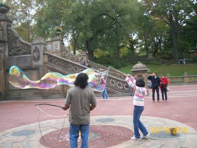 soapbubblesmiriamcentralpark.jpg