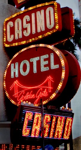 Golden Gate Hotel sign