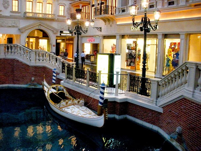 Gondola in the Venetian Hotel